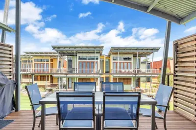 Image de Villa 13 South Shores Resort - Executive Style villa on the lagoon!