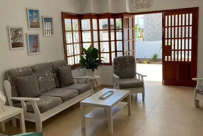 Image de Apartamento recién reformado a 100m de la playa