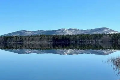 Image de Family friendly lake front retreat with easy access to skiing and snowmobiling