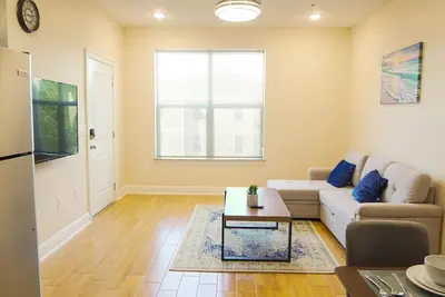 Image de 🔥Close 2 Beach❤️ | Sleeps 4 W/ W+D