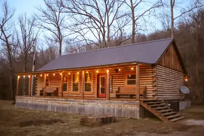 Image de Buckeye Lodge on the Pig Trail senic hwy