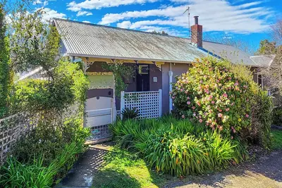 Image de Croft Cottage near Hepburn Mineral Springs Reserve