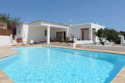 Image de Can Xicu De Perella. Villa In The Countryside With Swimming Pool.