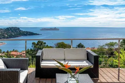 Image de Lovely villa with dazzling sea views not far from Cannes