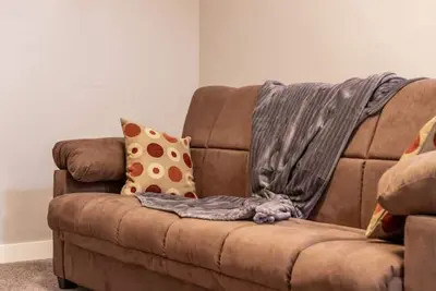 Image de Cove On A Hill - Entire (2Bdrm & Full Bath) Basement Suite