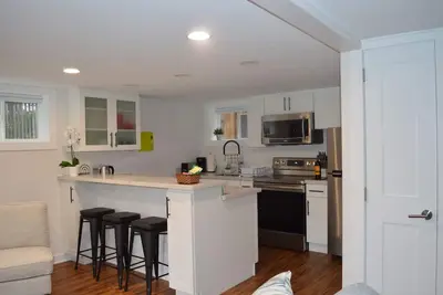 Image de Cozy North Seattle 1-Bedroom with Private Patio for Long Term Stays 30 days +