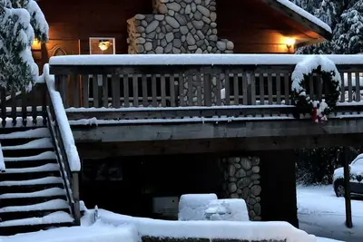 Image de Spacious Large Homestyle Family Cabin  in Lmp Arnold