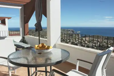 Image de Holidays and idleness with Spectacular Sea View 180d