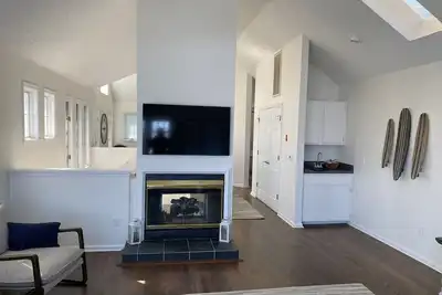 Image de Newly Renovated 3b/3ba Home in sought after North End Virginia Beach!