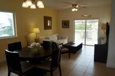 Image de \"Tranquility\" - 2 Bedroom / 2 Bath