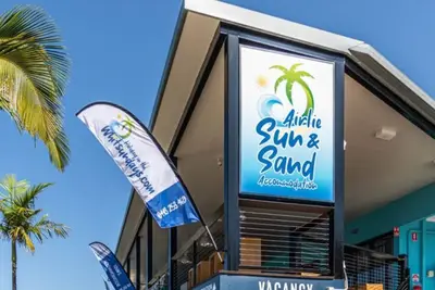 Image de Airlie Sun & Sand # 2 Walk Everywhere!