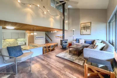Image de Short walk to the slopes, Amazing View with Balcony, Hot Tub!