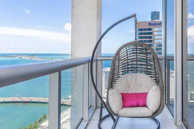 Beautiful 2bd ★ Overlooking The Ocean ★Brickell