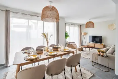 Image de Maison Elleviou - Grande Maison à deux pas du centre