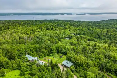 Image de Cliff House - Ocean Views! Architectural designed, 4 Bedroom, 4 bath home!