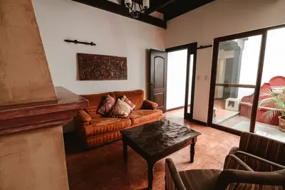 Image de Great location, Car park, Gated, 24/7 Security, Incredible!