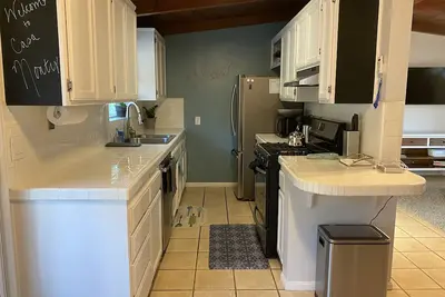 Image de Sunny, cozy and private 2 bedroom casa with enclosed back yard in Vista, Ca