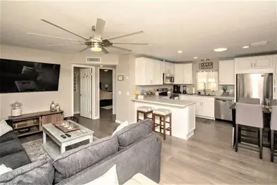 Image de Hot Tub Retreat Near Off-Roading & Lake Havasu