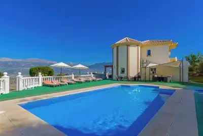 Image de Villa Xanadú Viñuela by Ruralidays