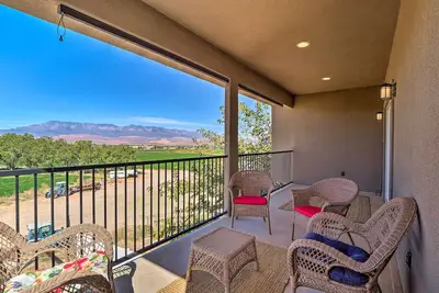 Image de Hurricane Getaway w/ Yard - 25 Mi to Zion!