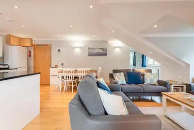 Image de Spacious Flat A Few Mins Walk to Carlyon Bay Beach