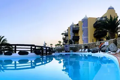 Image de Fantastically beautiful apartments in a private bungalow complex, right by the sea