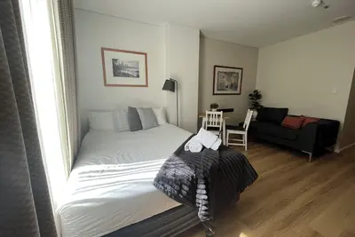 Image de 203 Cute as a Button w/kitchen for 2_CBD