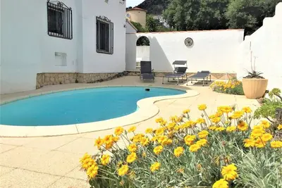 Image de Maison  dans un endroit calme, vue mer, piscine privée, près de la plage