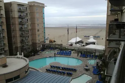 Image de Best location in Seaside!