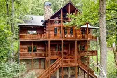 Image de Blue Ridge Treetop Mtn Luxury Lodge & Gameroom