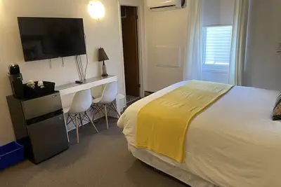 Image de 205 - Standard Rm 1 Queen Bed - 2nd Floor