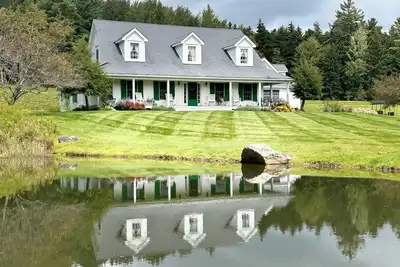 Image de Beautiful Vermont Farmhouse with views