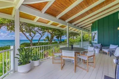 Image de Modern Beachfront Home by Tunnels Beach