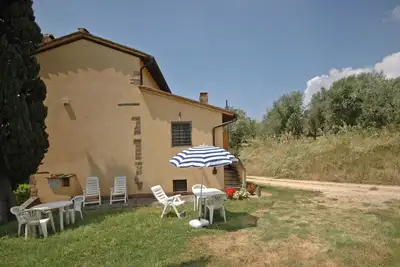 Image de Bel appartement pour 6 personnes avec Wifi, piscine, près de Florence