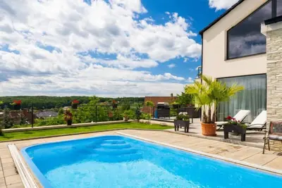 Image de Appartement Lány by Interhome