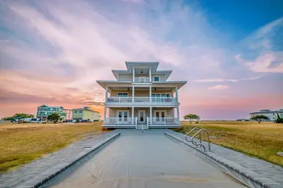 Image de Beach Bums Only - Chesapeake Properties