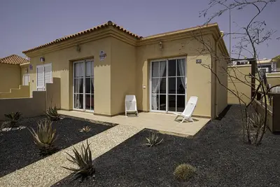 Image de Private Terrace Home - Parking - Pool