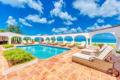 Image de Villa Serena Summary: