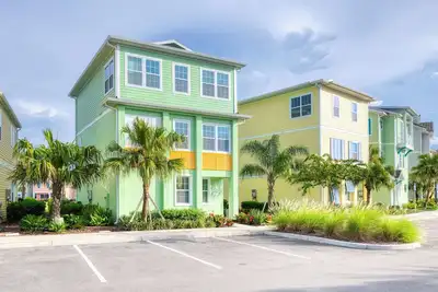 Image de Toes In The Water Cottage with Private Pool near Disney with Margaritaville.