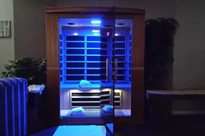 Sauna & King Bed near Logan, Usu & Firefly Park