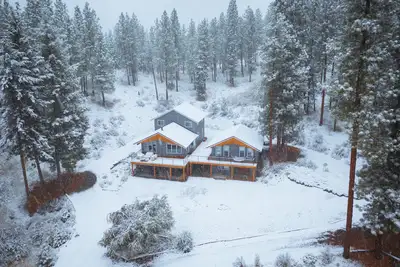 Image de Cozy Wooded Cabin in Leavenworth