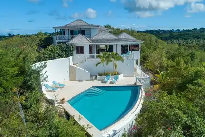 Image de Peaceful Luxury Villa, Large Pool, Stunning Sea Views & Private Dock