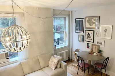 Image de 30+ Day Rental in the Heart of the West Village