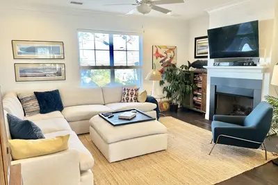 Image de Vibe District Vb Townhome – Steps from Atlantic Surf Park & Boardwalk!