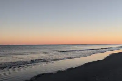 Image de Spacious, updated dog-friendly villa seconds to the pool & minutes to the beach!