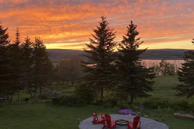 Image de Large Home, Waterviews, Central Location to Rocks/ Fundy - Fundys Lost Lobster