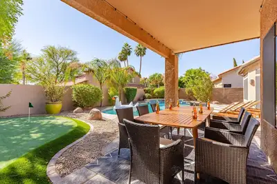 Image de Scottsdale Oasis-Saltwater Pool & Putting Green
