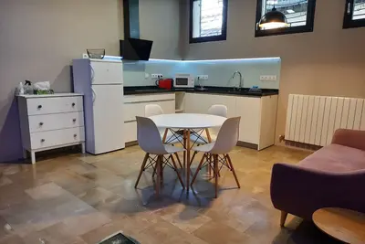 Image de Central, modern and quiet apartment / Central, Modern And Quiet Apartment