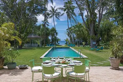 Image de Beachfront Bliss Getaway with Pool - Nelson Gay (9 bed)