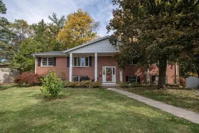 Image de Holiday Discount, Water Front! Close To The  Mall! Perfect For Holiday Getaway!